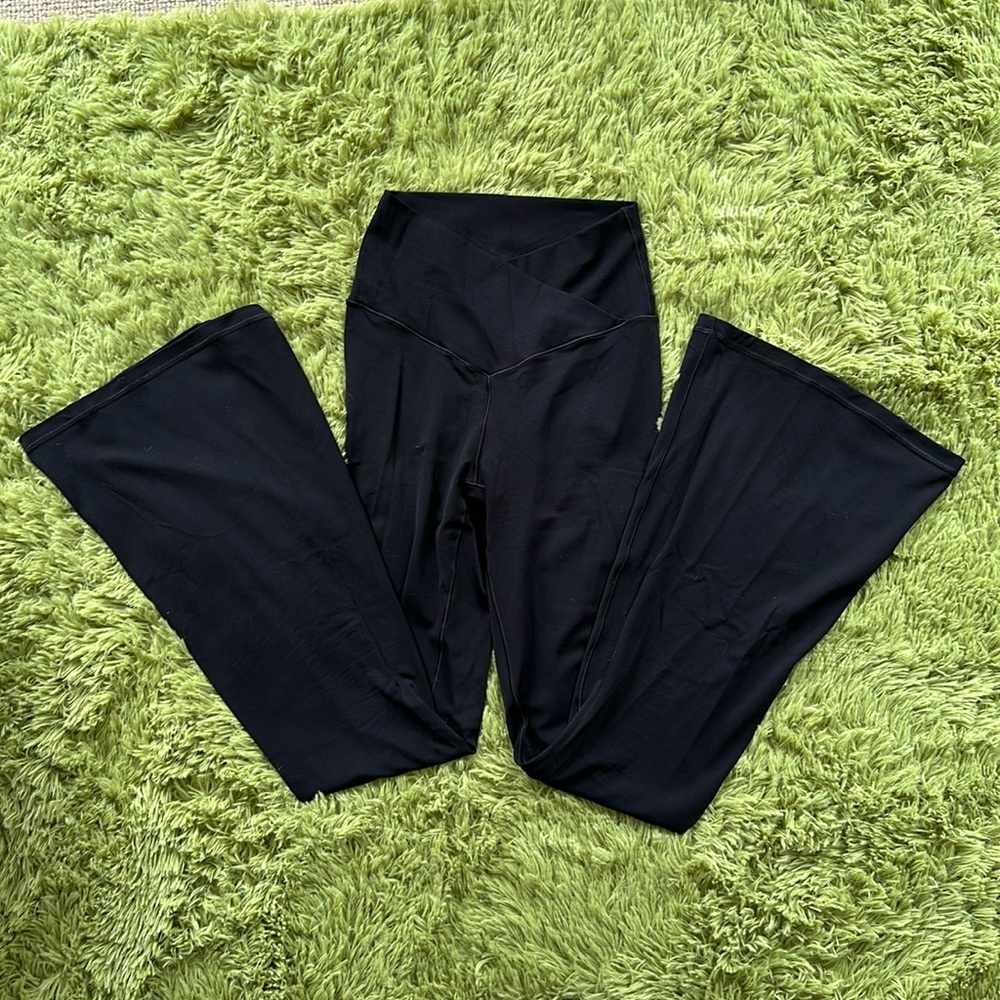 aerie offline crossover flare leggings medium black